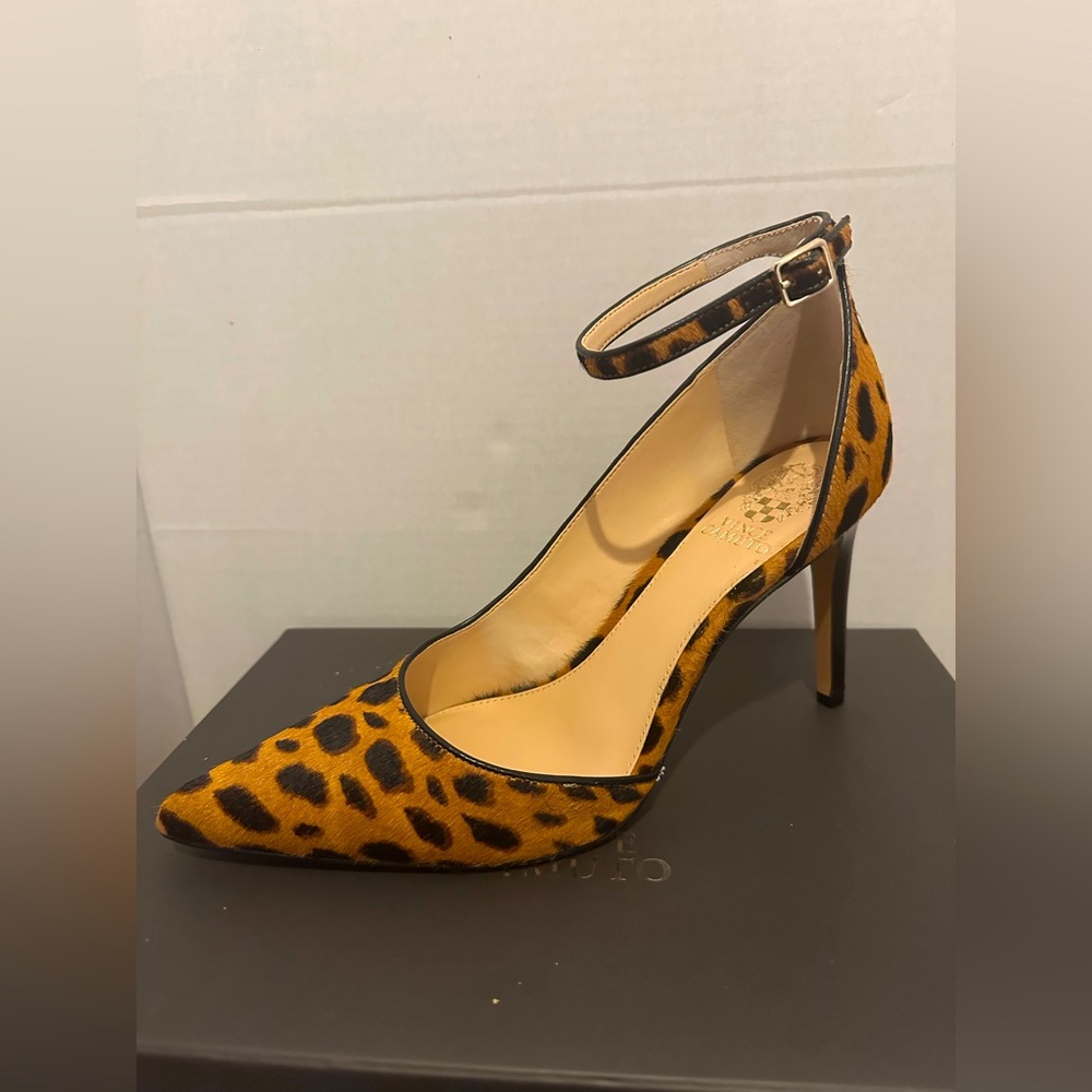 NEW Vince Camuto Marbella Women’s Stiletto Leopard Heels - Size 9.5 - Picture 8 of 8